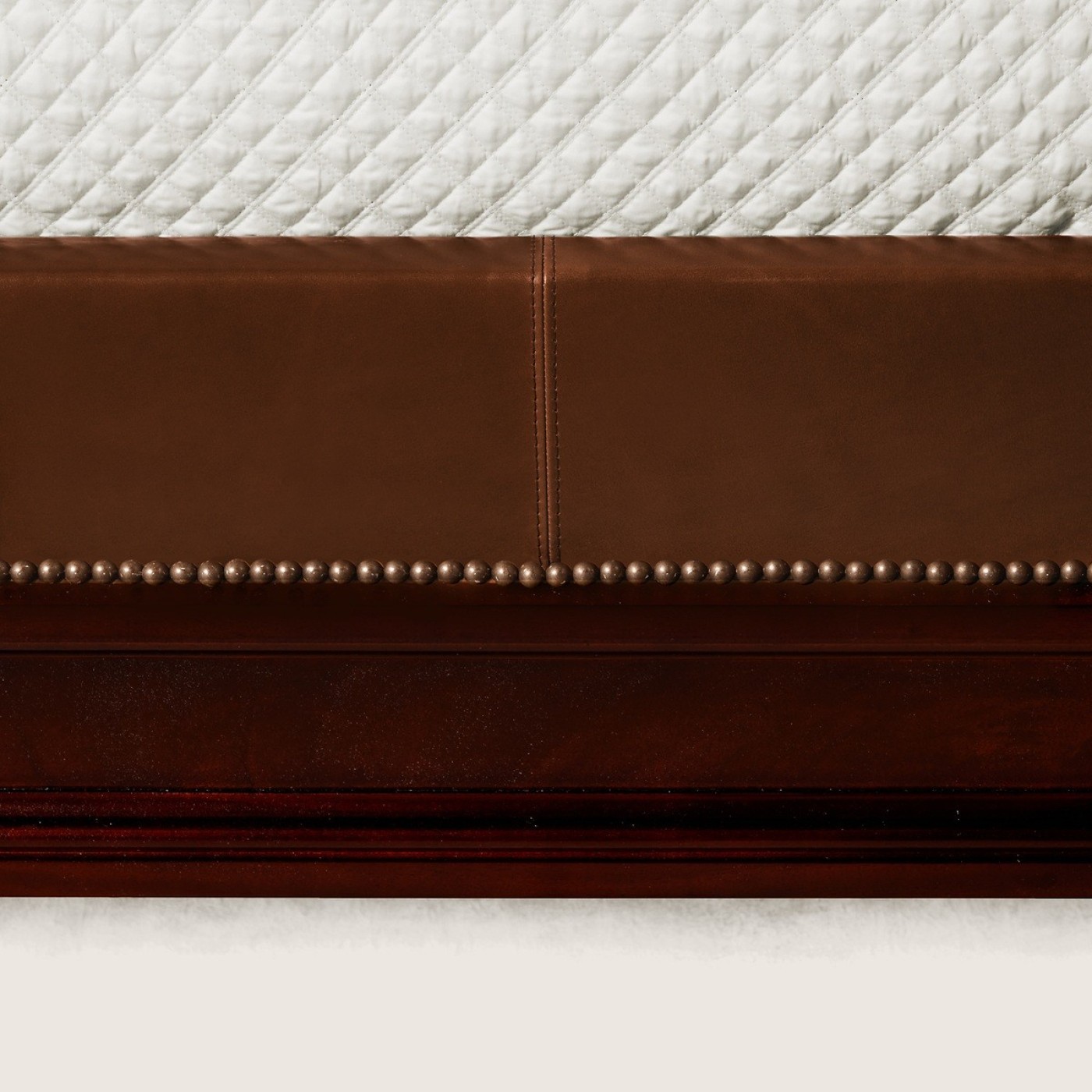 Brook Street Tufted Bed, Queen Size image 6