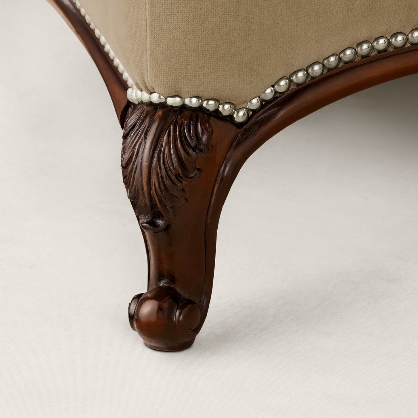 Tourville Bed, King Size image 4