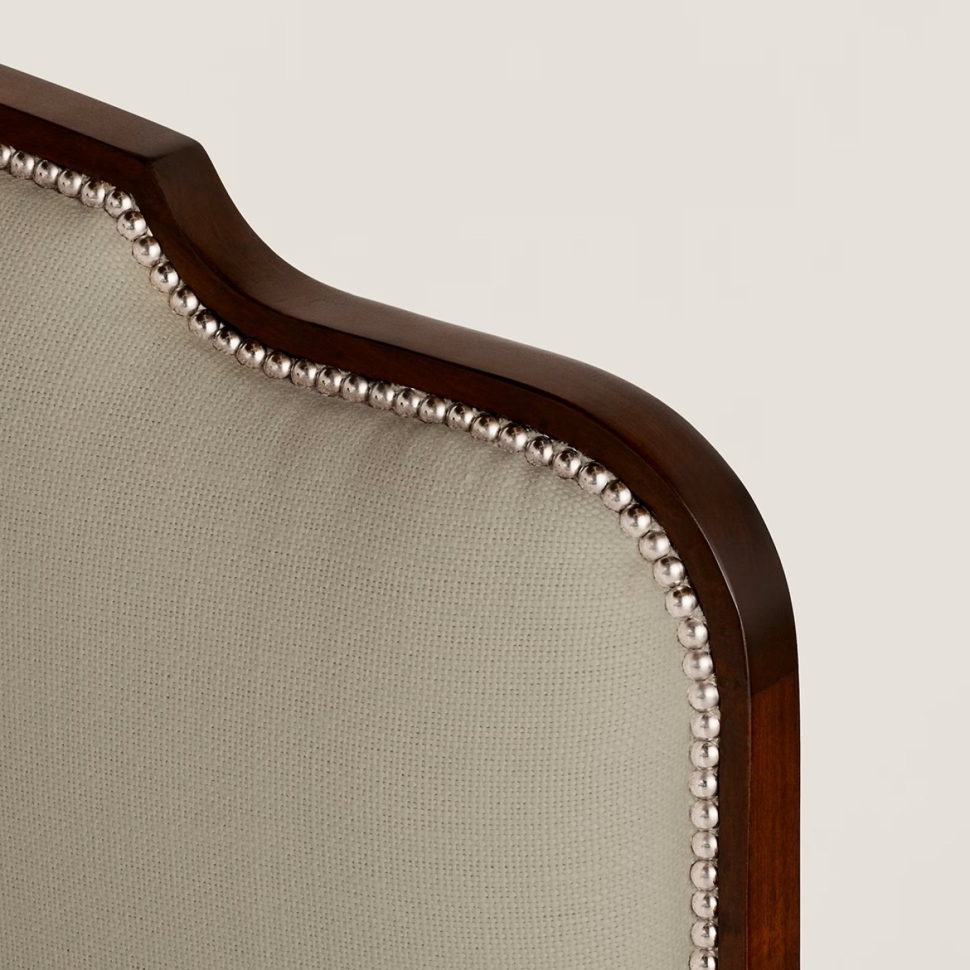 Tourville Bed, Queen Size image 12