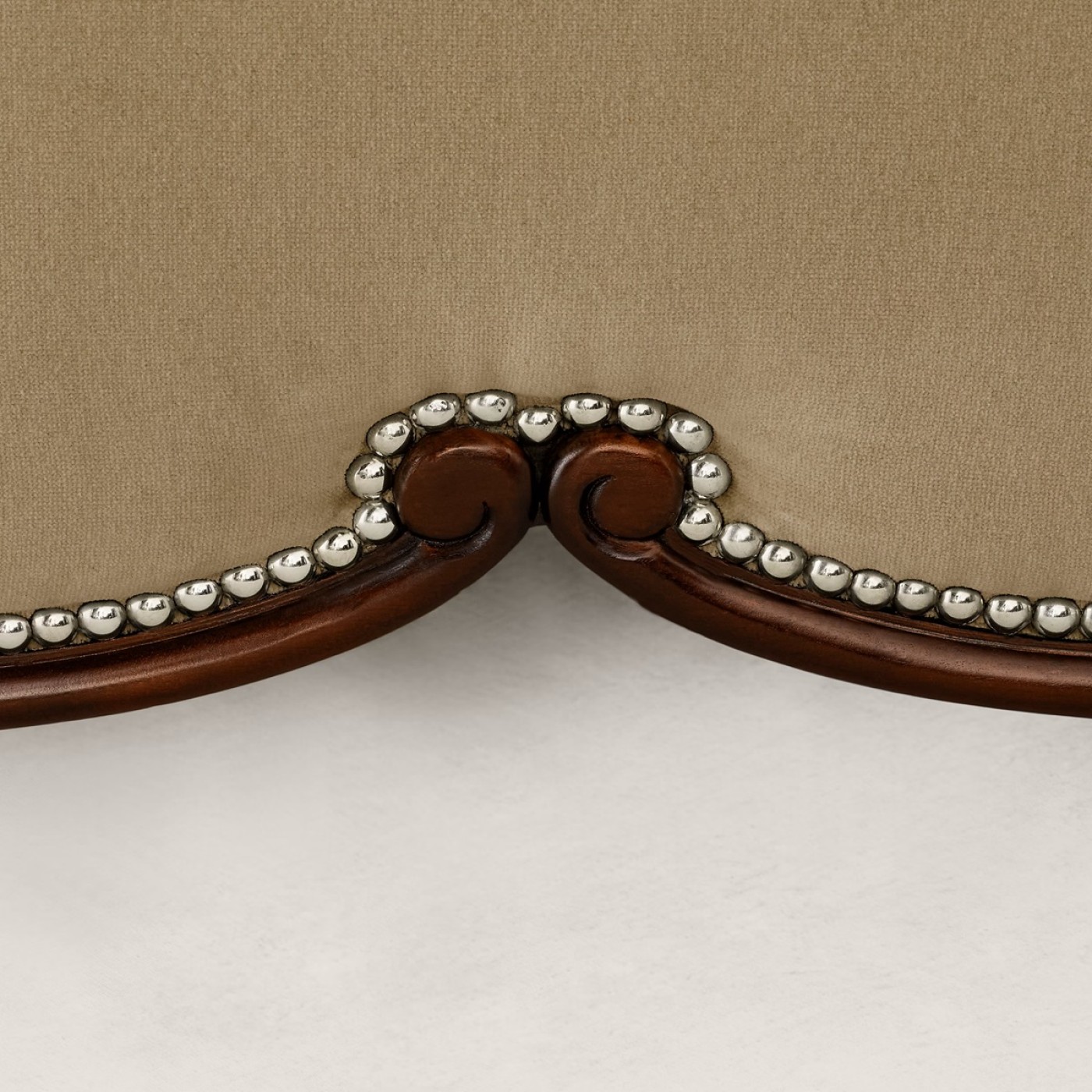 Tourville Bed, Queen Size image 10
